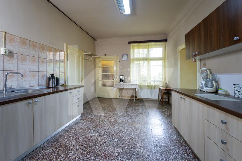 Apartament 3 camere - Eleganță și spațiu în Centrul Istoric al Sibiului – 122 mp - 38