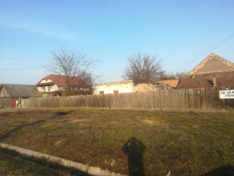 Casa pe colt langa Politia Nadlac,  M. Eminescu colt cu V. Lucaciu - 5