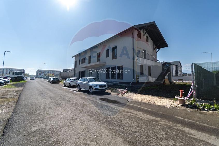 COMISION 0% | CLADIRE DE INCHIRIAT| PARCARE PROPRIE| TRACTORUL - 29
