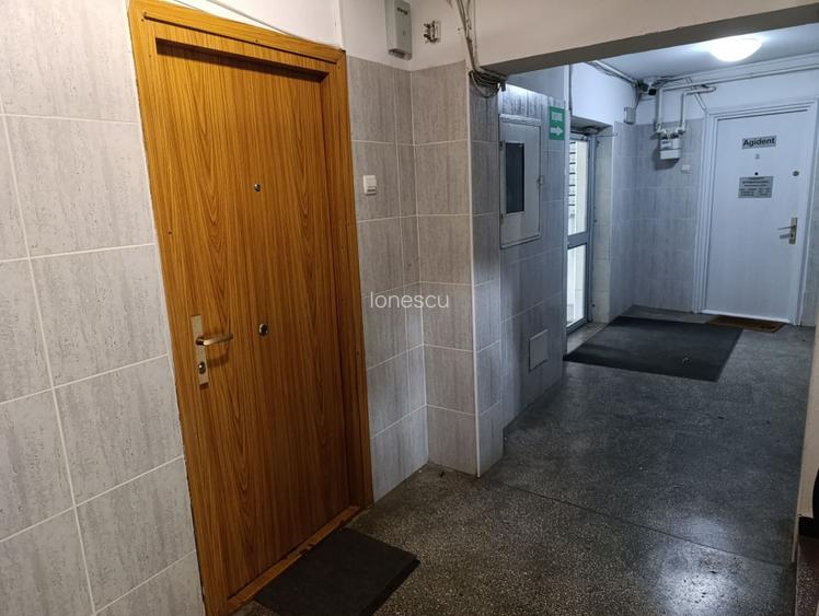 Apartament 1 camera la 12 minute Metrou Academia Militara, 8 minute de Marriott - 9