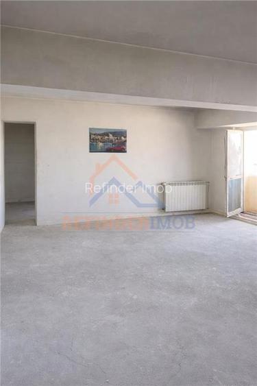 Penthouse Unirii – Rond Alba Iulia  Vedere panoramică 67 mp  3 balcoane - 5