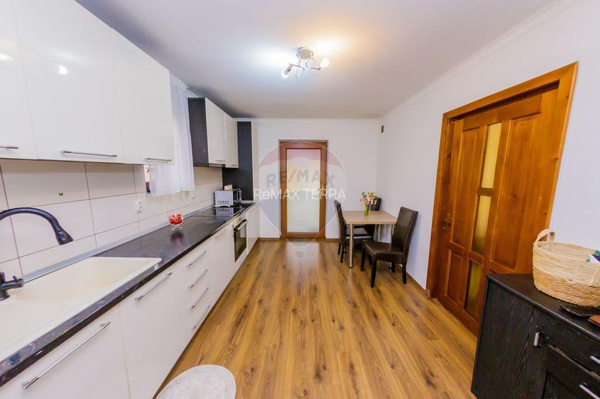 CASA DE VIS DE VANZARE IN COLTIREA cu 2900 mp teren - 32