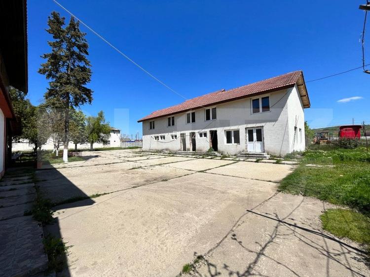 OPORTUNITATE! 8 hale de peste 16.000 mp, teren intravilan 4,5 ha, Bradesti - 15