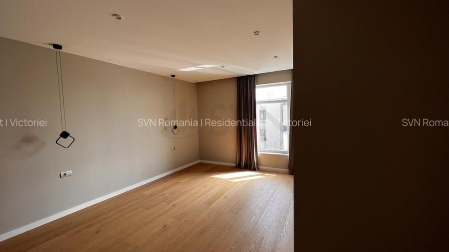 REA1015960 Penthouse spectaculos cu vedere spre lac - 11