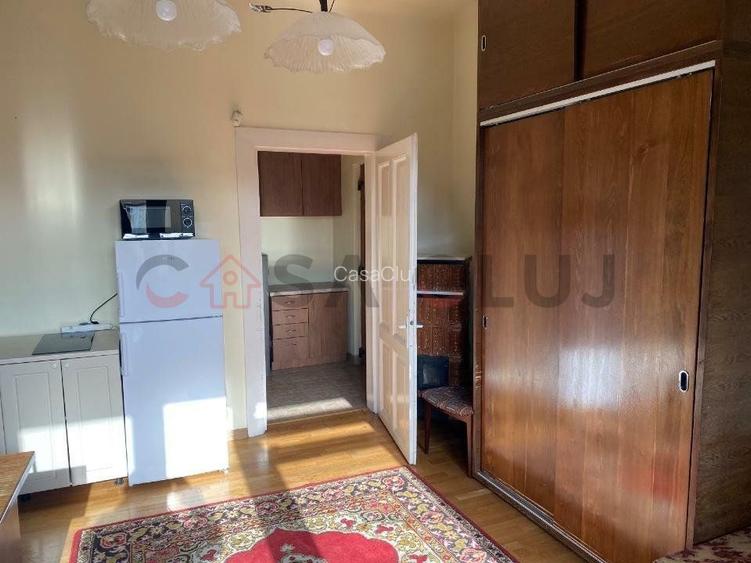 Apartament în vilă, zonă centrală, parcare - 13