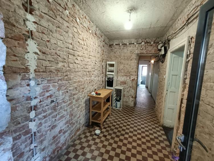 TITULESCU - langa Clinica 32 vanzare casa 230 mp - 3