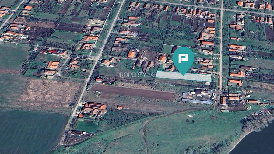 Teren intravilan de 1363 mp în Mândruloc - 2