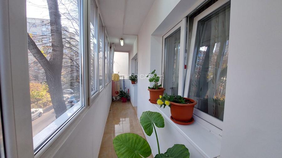 13 Seprembrie,Panduri, metrou Academia Militara la 800m - 12