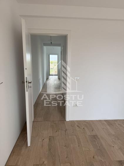 Duplex  modern despartit prin camera tehnica