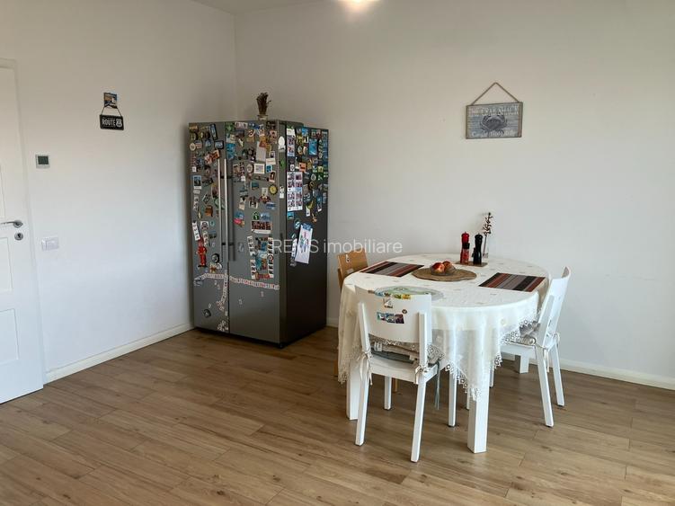 Casa de inchiriat in Grigorescu, 175 mp utili, curte 300 mp, view superb - 13