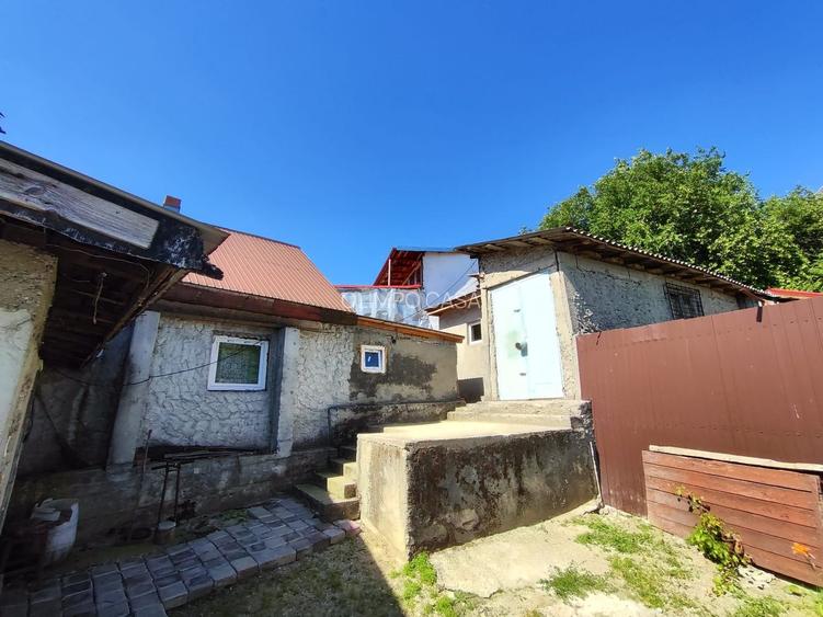 2 CASE | 465 MP TEREN | LANGA LAC | - 11