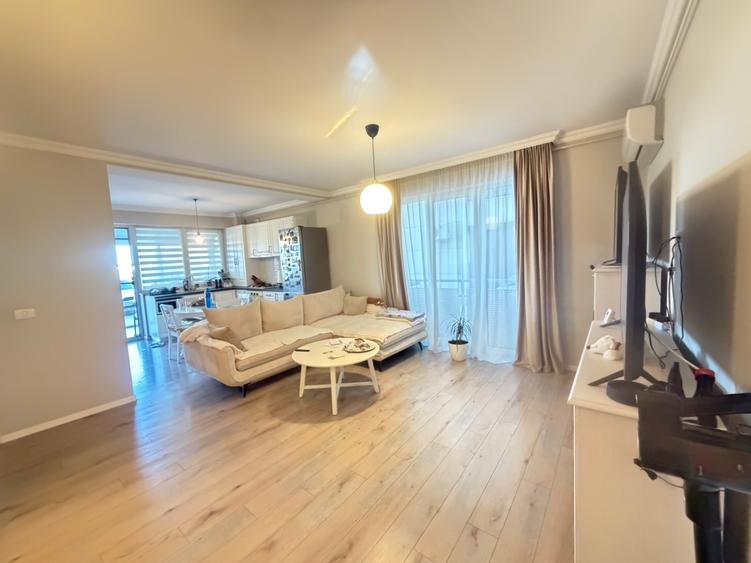 Vând apartament 2 camere Dumbravita 135000