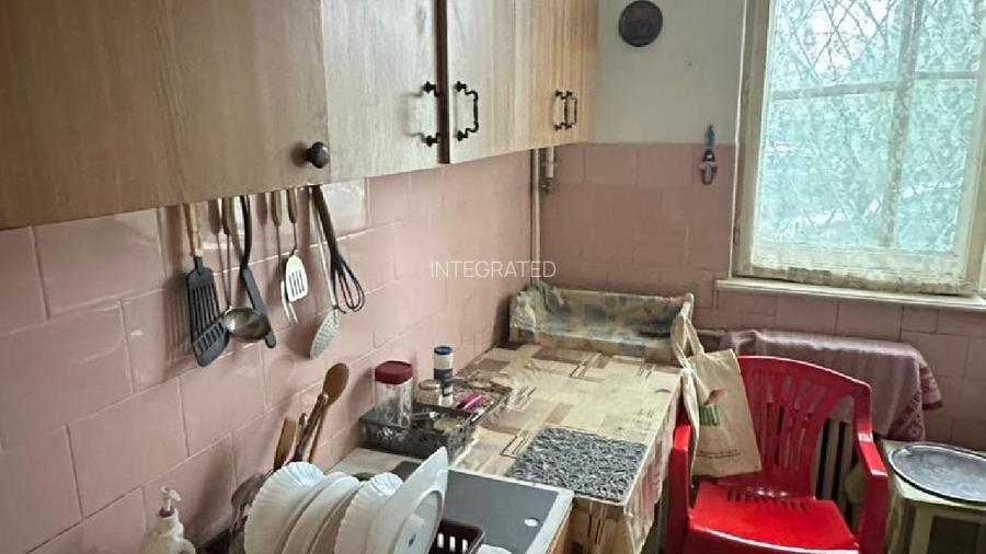 CALEA GIULESTI, Apartament cu 3 camere semidecomandat - 60 mp - parter - 5