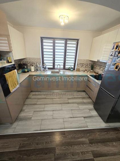 Casa cu 4 camere de vanzare, zona linistita, Santandrei, Bihor V4050 - 12