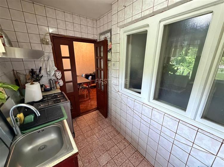 Apartament 2 camere, etaj 1, 52mp, zona CEC - 10