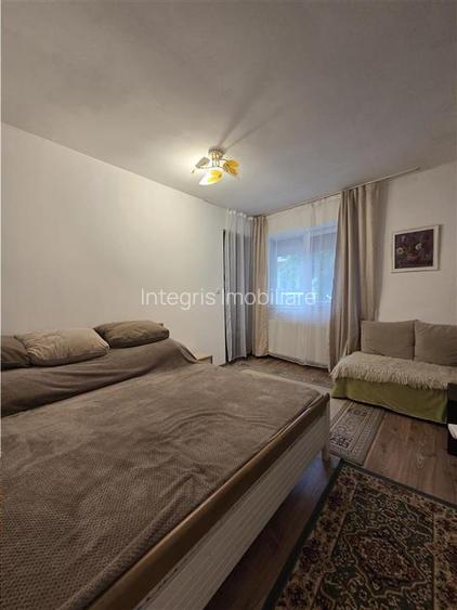 Integris Casa cu 5 camere,curte individuala,Str Gradinarilor,Oradea - 3
