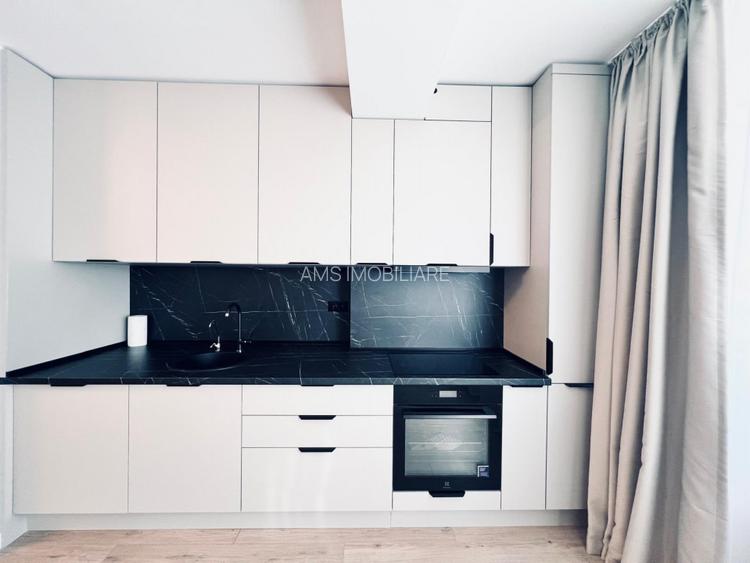 NOU / DEOSEBIT / SPATII GENEROASE / LOC PARCARE - 4