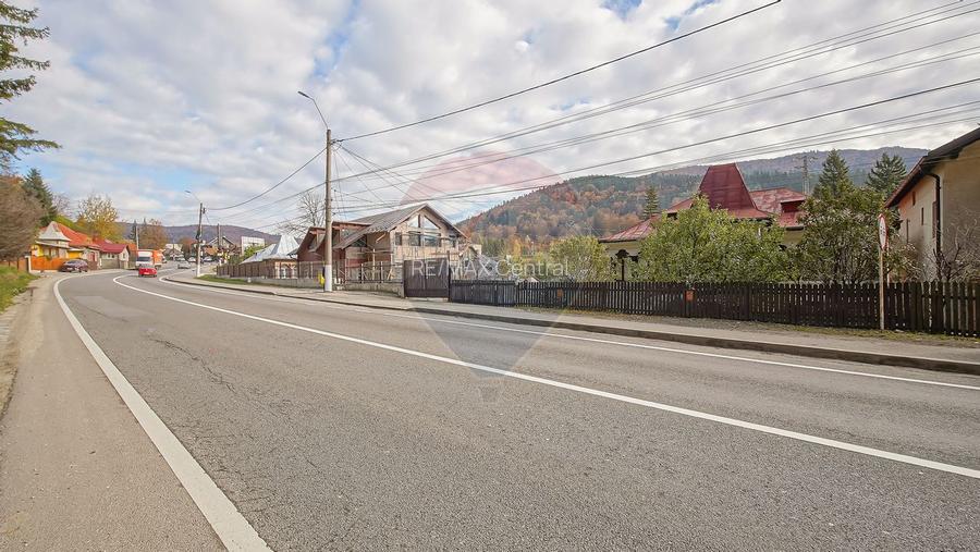 Vilă cu farmec istoric în Bușteni, pensiune sau locuință de vacanță! - 37