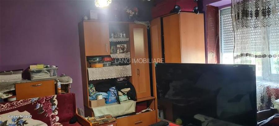 CASA PE COLT IN SIRIA CU TEREN MARE - 12