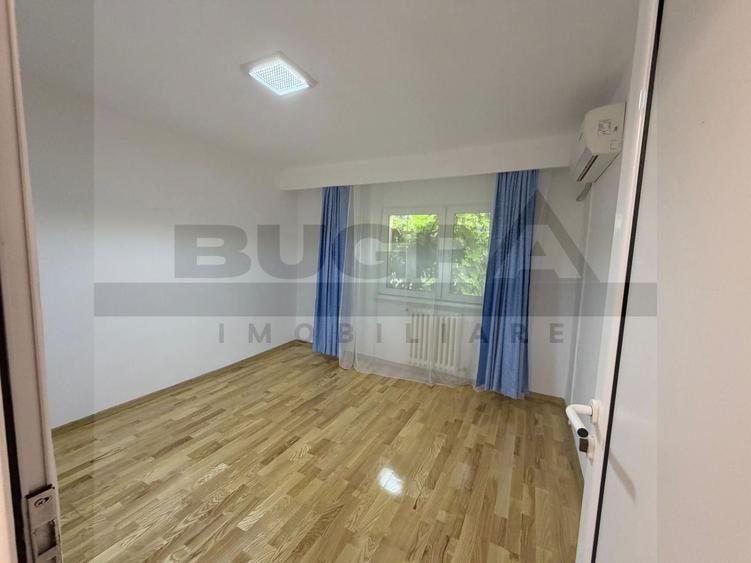 Apartament de 4 camere, decomandat, 95mp, parcare, zona Piata Zorilor
