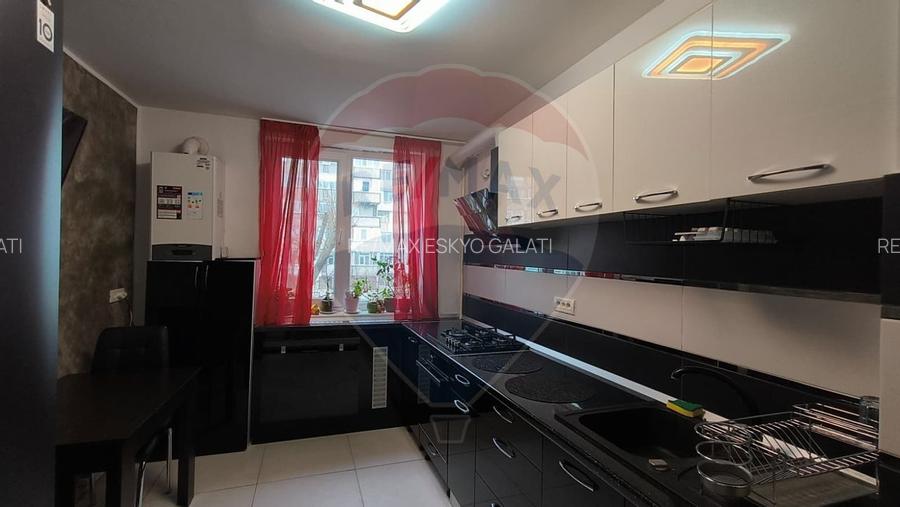Apartament cu 3 camere de închiriat în Micro 19 Galați - 10