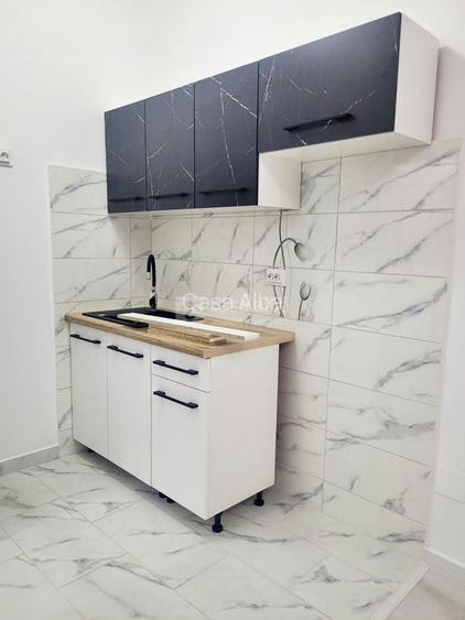 Baza 3, garsoniera renovata complet, parter, disponibila imediat - 5