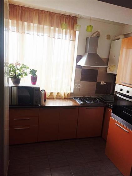 Apartament cu 2 camere complet utilat si mobilat - 3