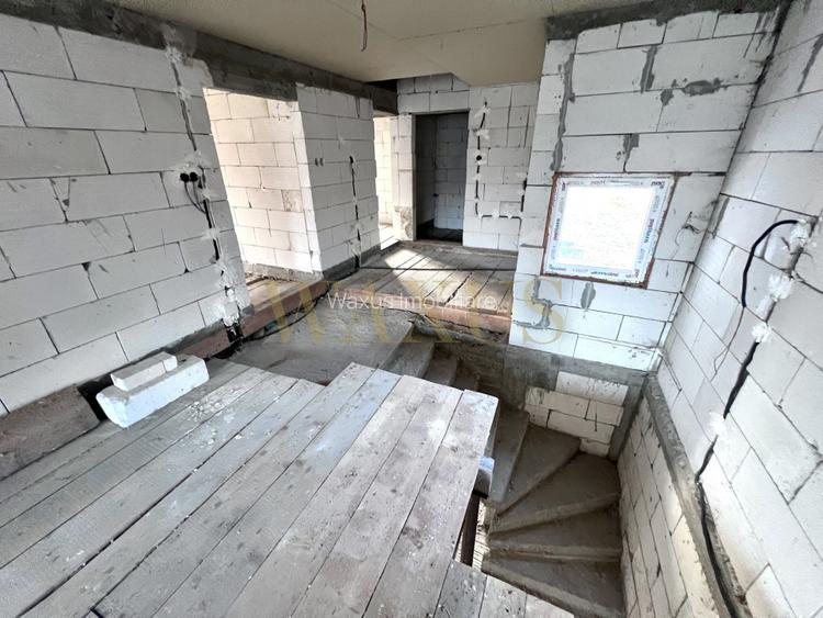 Vila de Vanzare in Iara / Zona Baisoara / 300 mp util /600 Mp teren  - 11