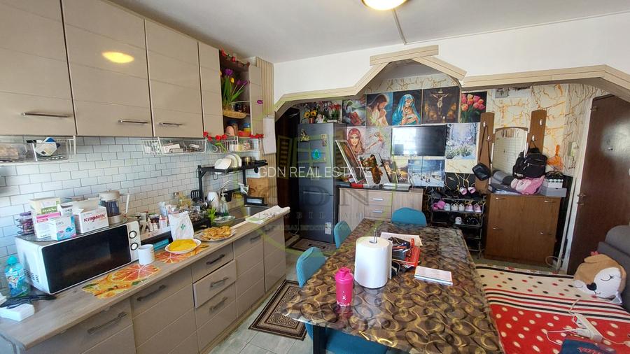 Apartament doua camere decomandat, 57 mp, Craiovita, zona Scoala Elena Farago - 3