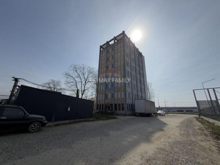 Hotel*** cu 48 camere de vânzare Calea Borsului/CT Park/ CET - 16