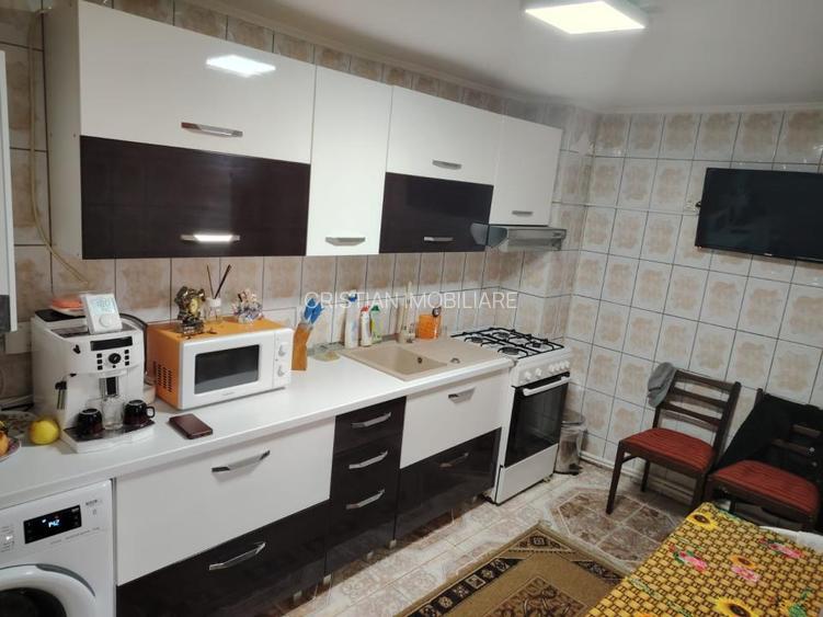 VEZI VIDEO! Casa 4 cam 120m utili teren 500 mp Mobilata Chiscani - 8