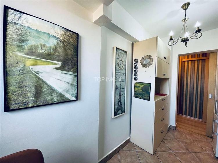 Inchiriere  Apartament cu 2 camere decomandat Palas - 6