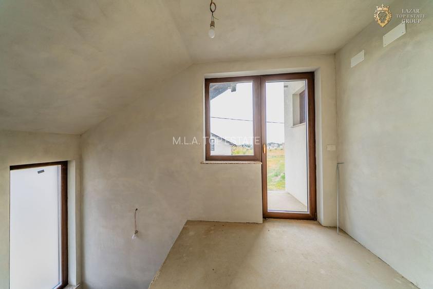 Vilă noua P+M in Sanleani - 19