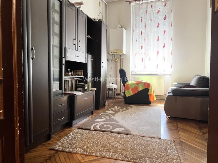 Apartament 4 camere, 120mp utili, cladire istorica, parter   - Central - 6