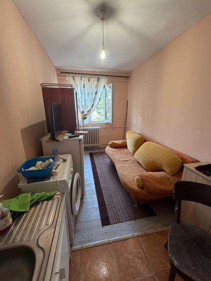 Camera de camin, 11.50 mp, zona Valea Rosie