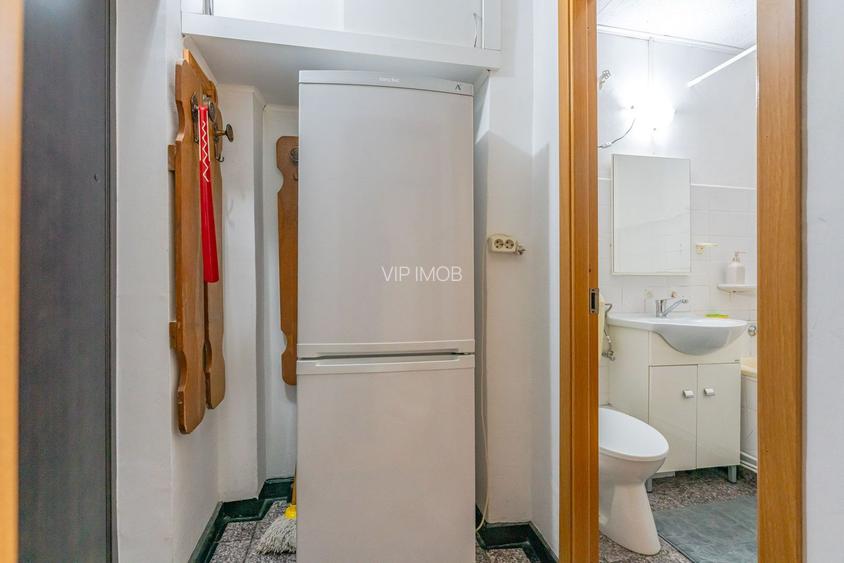 Garsoniera mobilata cu loc de parcare - 9