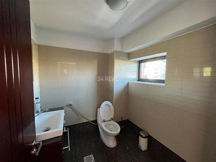 Birouri de inchiriat  de la 120 mp - mentenanta inclusa - 17