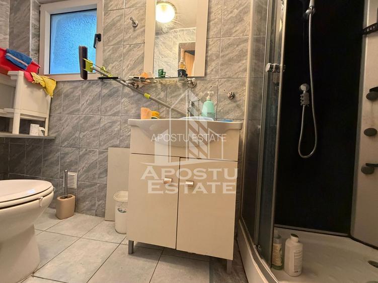 Duplex cu 3 camere, 2 bai, 2 bucatarii, teren 222 mp, zona Elisabetin - 9