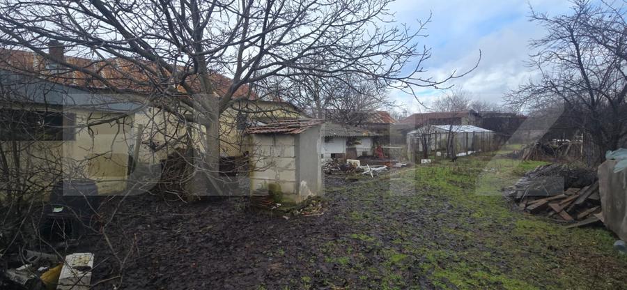 Teren intravilan 1.869 mp, front 80 metri, zona Cârcea - Stadion