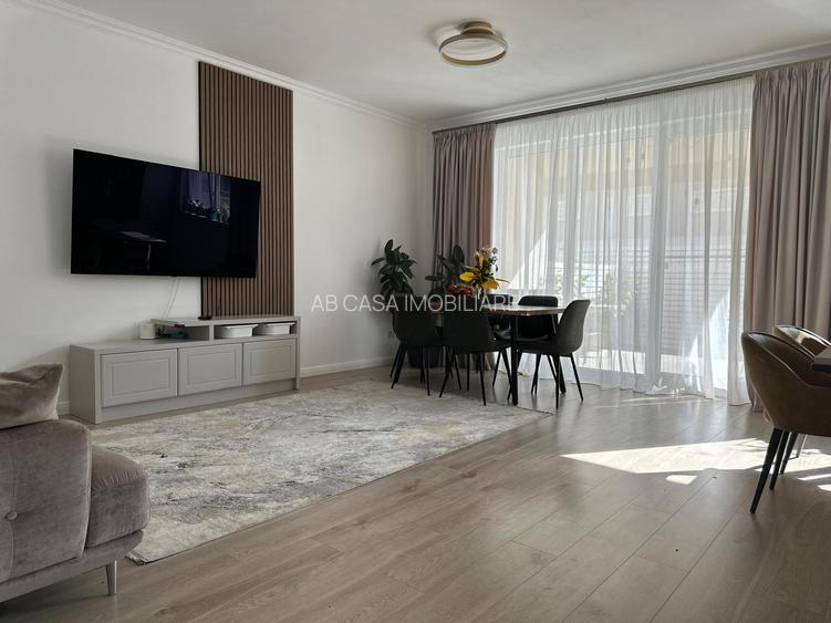 Duplex superb, P+E, 120 mp, 5 camere, 3 băi, bine poziționat, Giroc, comision 0% - 7