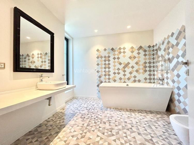 Villa with modern architecture, heated pool, 1000sqm yard, Iancu Nicolae area - 16