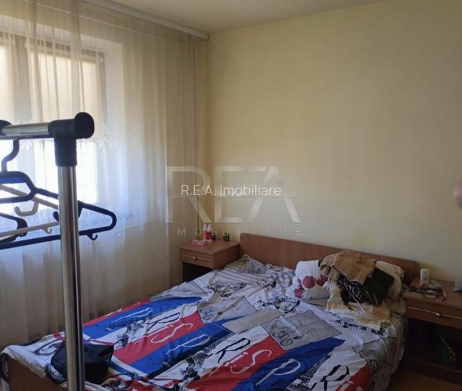 4 camere, 8/8, 90mp, bloc 1984-Crangasi-Str  9 Mai - 2
