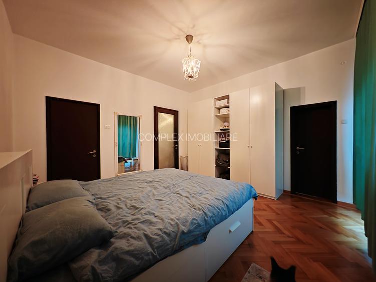 Piata Constitutiei | Poiana Florilor |  Etaj 2 din 4 la cheie | centrala proprie - 9