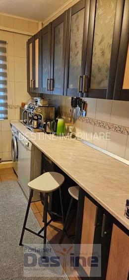 Apartament 3 camere Semidecomandat, Etaj 2, 60 mp, Centrala termica - Podu Ros  - 5