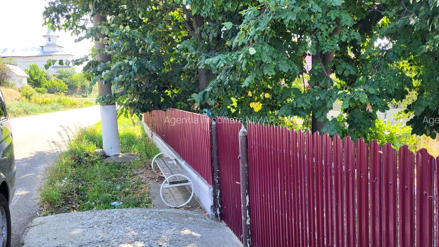 Casă de vânzare în mediul rural – liniște, natură și confort - 19