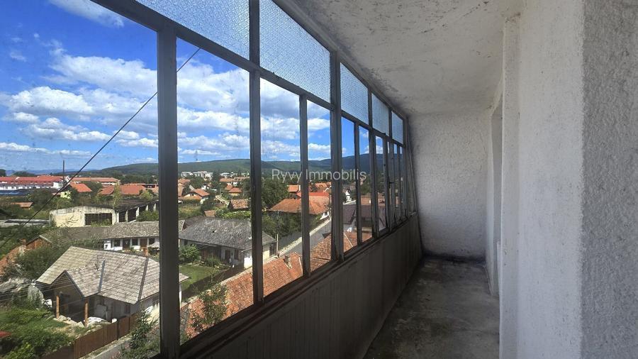 Apartament 2 camere, 43mp,decomandat,ultracentral,Covasna - 2