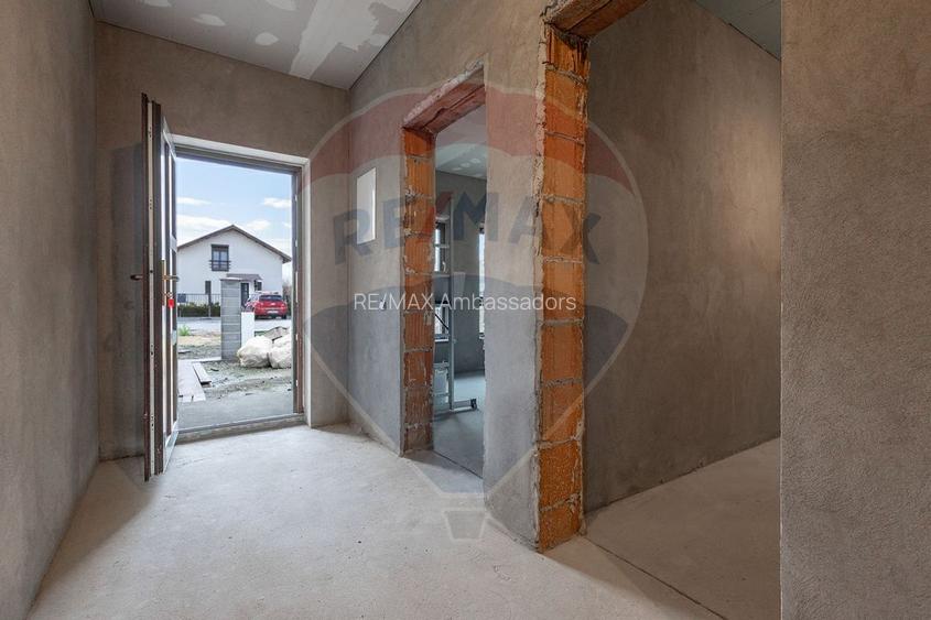 Casă / Vilă cu 3 camere de vânzare - 17