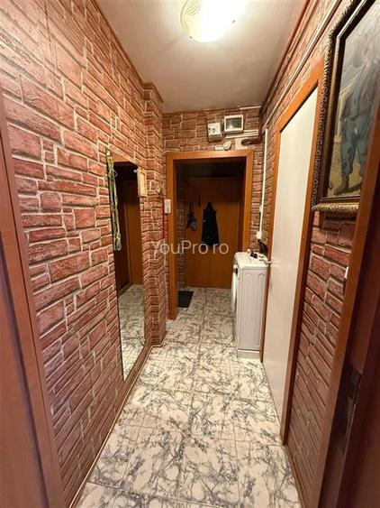 Apartament deosebit cu 2 camere cu centrala etaj 4 zona Sagului - 3