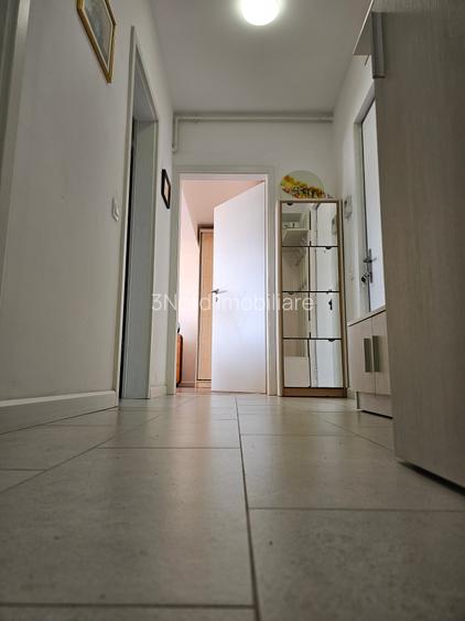 2 Camere Decomandat, Etaj 3/4, Centrală, Lift, Parcare disponibilă, Cubic 4 - 7