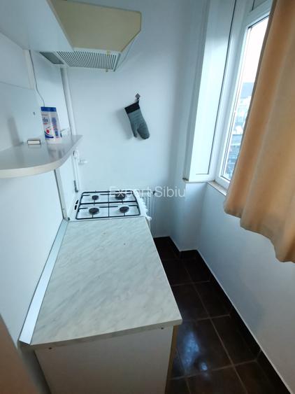 INCHIRIEZ apartament 2 camere decomandat,zona Strand - 9